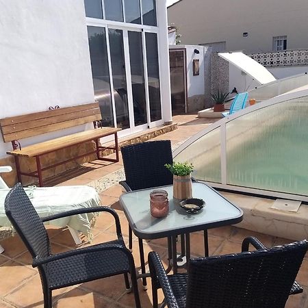 Apartamento La Casa De Huespedes La Pobla de Vallbona Exterior foto